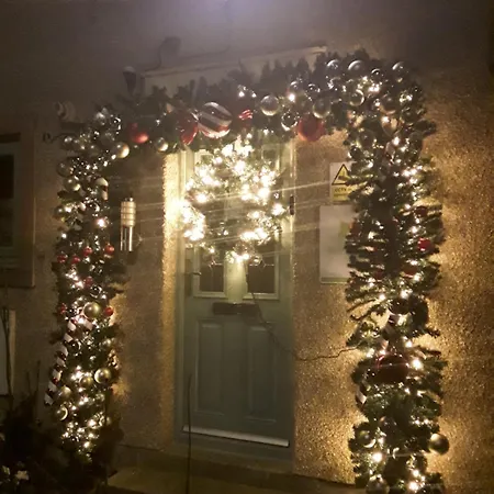 Levens Terrace, Therapy *