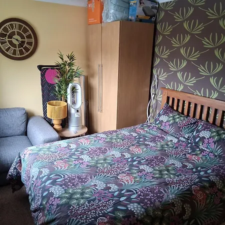 Levens Terrace, Therapy