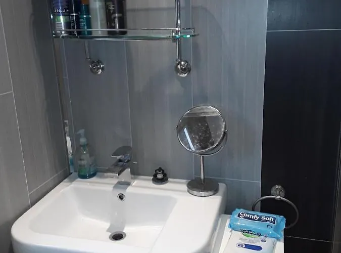 Homestay Levens Terrace, Therapy Barrow-in-Furness